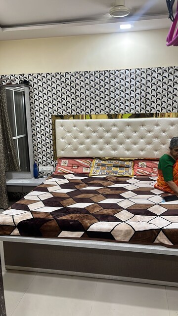 Bedroom in 2 BHK Apartment at Indiabulls Park, New Panvel – for Rent