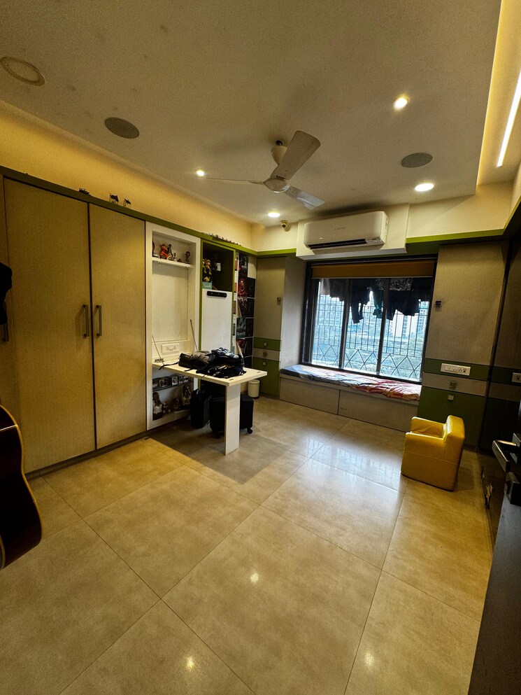 Living Room, globe-heights 3 Bedroom 1500 Sq.Ft. Apartment In Goregaon East Mumbai 9086610