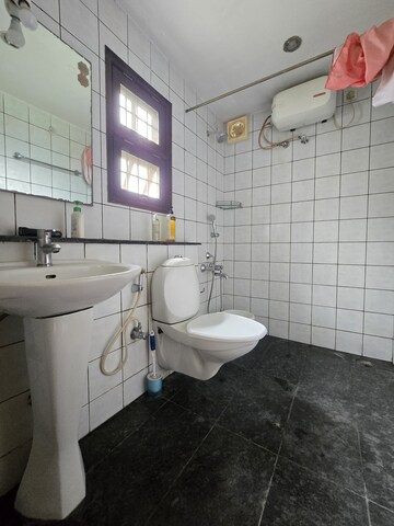 Attached Bathroom in 3 BHK Apartment at Indiranagar – for Rent