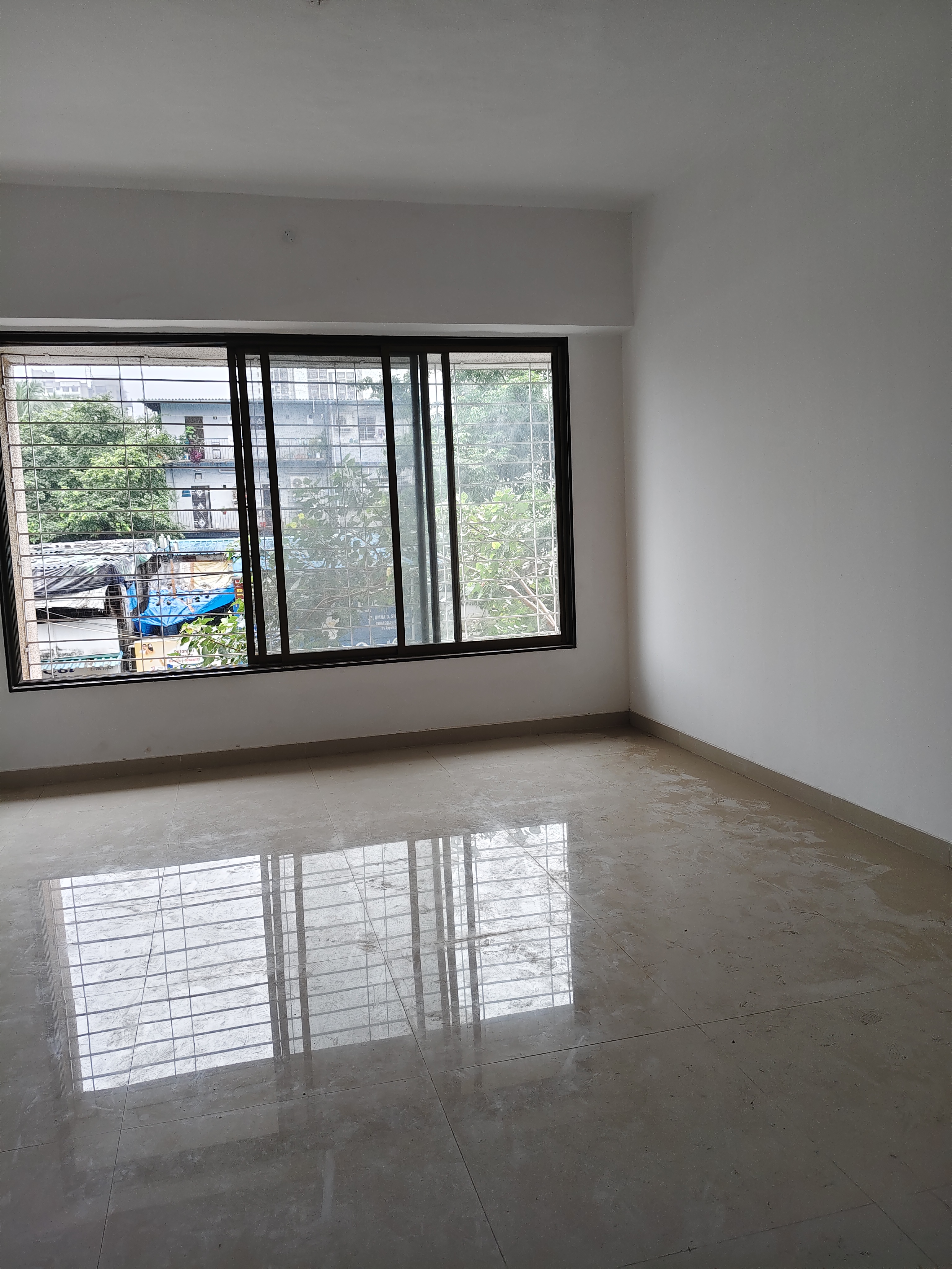 3 BHK + Study Room,Extra Room Apartment For Rent in L&T Crescent Bay T2