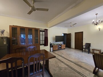 Living Room in 3 BHK Apartment at Indiranagar – for Rent