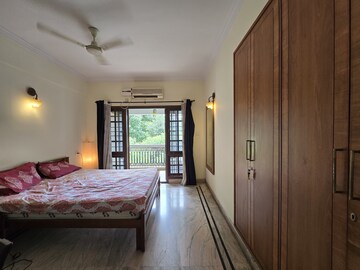 Bedroom in 3 BHK Apartment at Indiranagar – for Rent