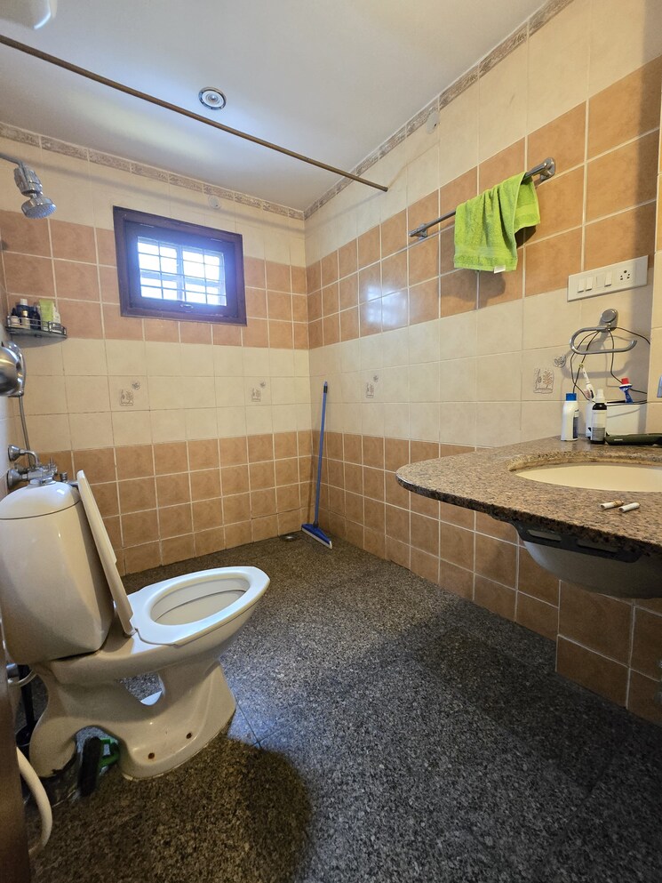 Living Room, indiranagar 3 Bedroom 1700 Sq.Ft. Apartment In Indiranagar Bangalore 9086616