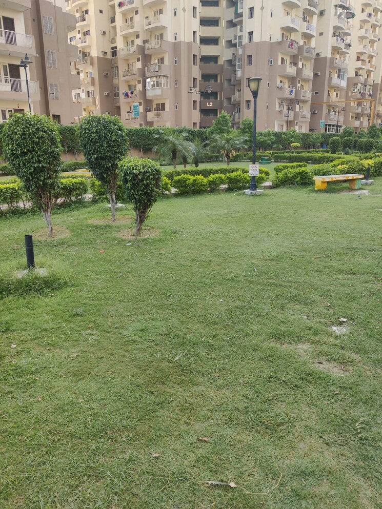 Garden, svp-gulmohur-garden 2 Bedroom 1090 Sq.Ft. Apartment In Raj Nagar Extension Ghaziabad 9086625
