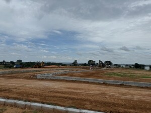 Plot Area in  Plot at Hosur Krishnagiri rd – for Sale