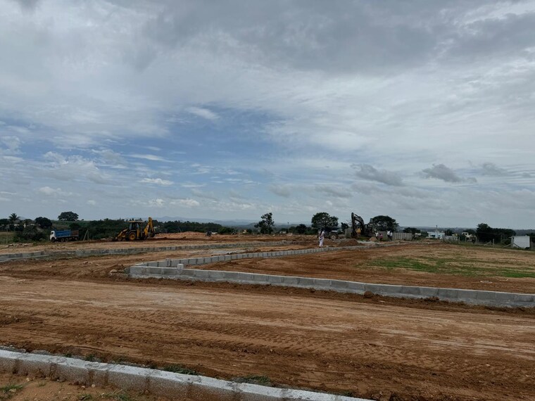 undefined, hosur krishnagiri rd  1800 Sq.Ft. Plot In Hosur Krishnagiri rd Hosur 9086630