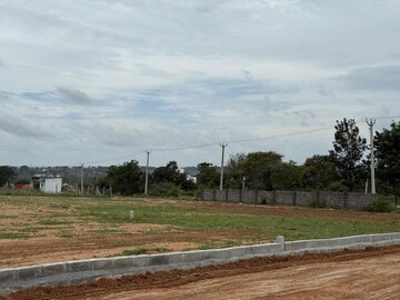 Plot Area in  Plot at Hosur Krishnagiri rd – for Sale