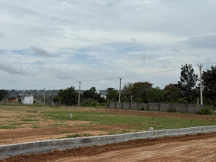 undefined, hosur krishnagiri rd  1800 Sq.Ft. Plot In Hosur Krishnagiri rd Hosur 9086630