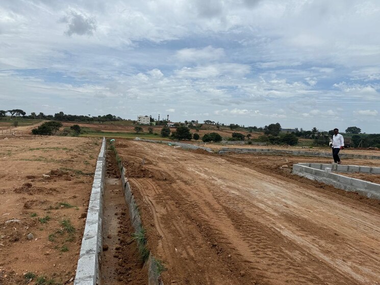 undefined, hosur krishnagiri rd  1800 Sq.Ft. Plot In Hosur Krishnagiri rd Hosur 9086630