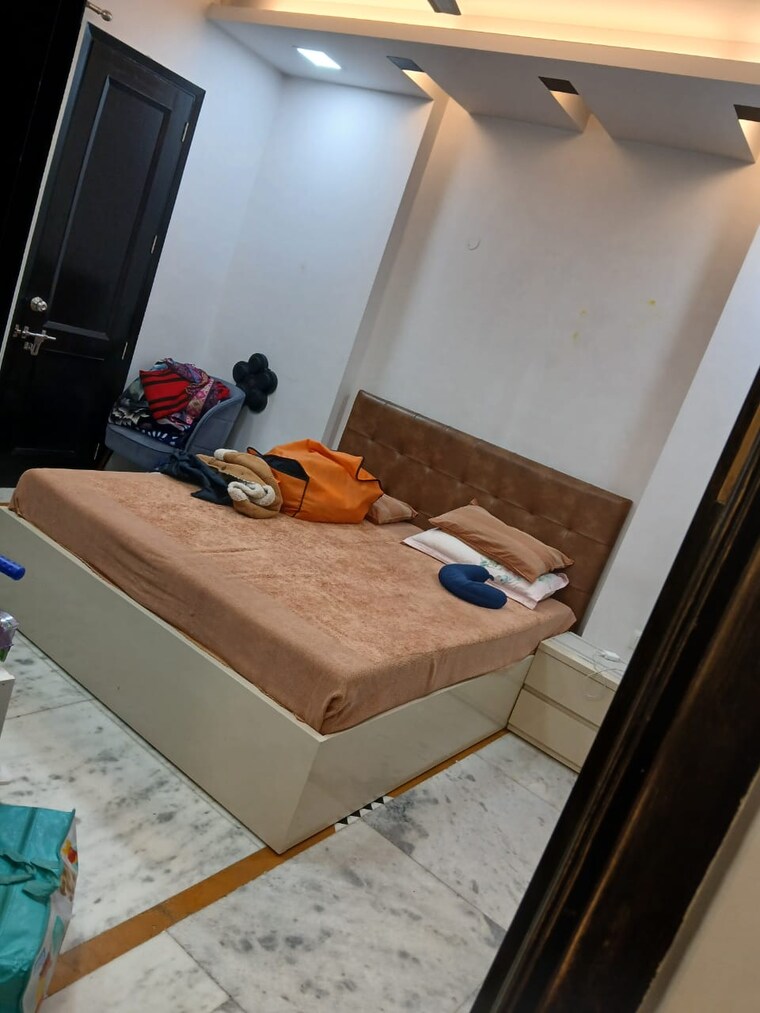 Bedroom, green park 3 Bedroom 200 Sq.Yd. Builder Floor In Green Park Delhi 9086648