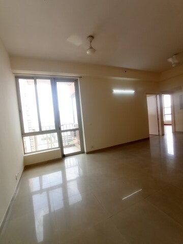 2 BHK Apartment For Rent in Pioneer Park Phase 1, Sector 61
