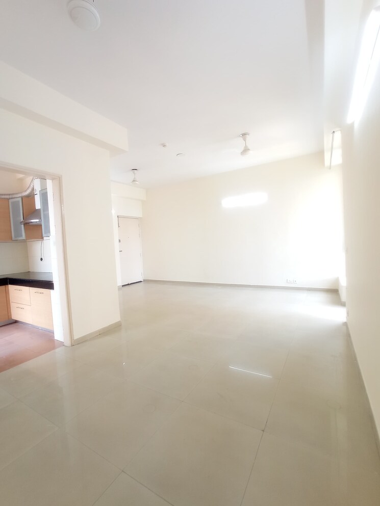 Room, pioneer-park-phase-1 2 Bedroom 1300 Sq.Ft. Apartment In Sector 61 Gurgaon 9086668