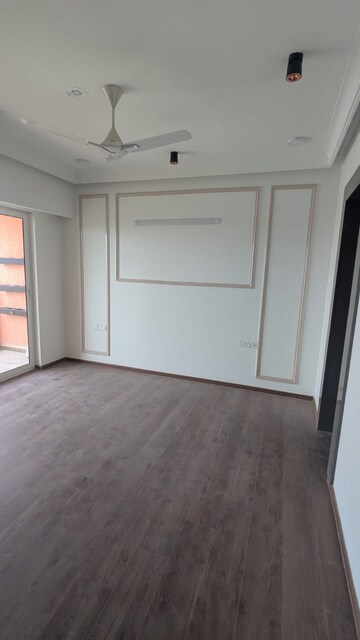 Room in 3 BHK Apartment at Shapoorji Pallonji Joyville Gurgaon, Sector 102 – for Rent
