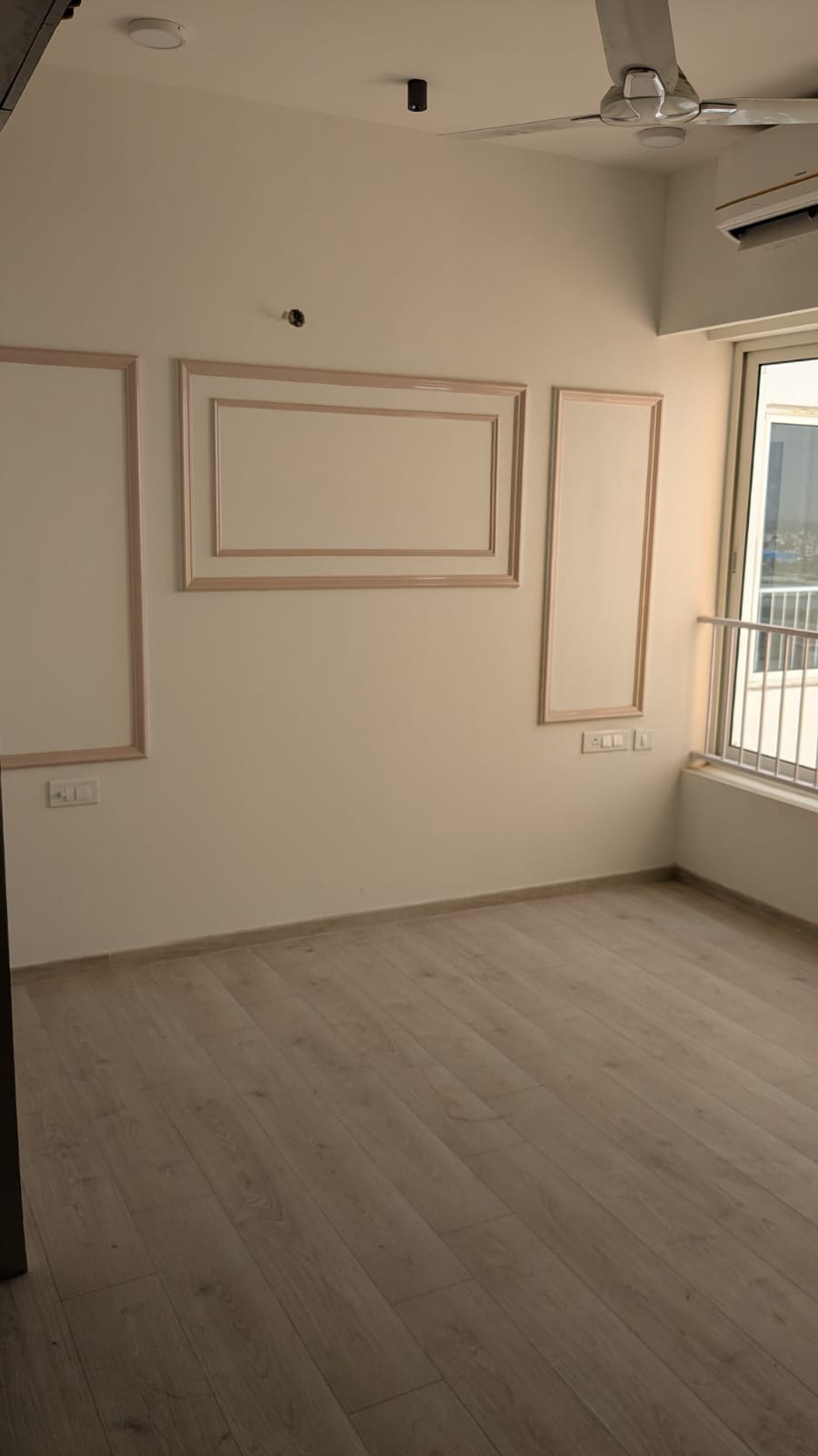 3 BHK + Servant Room Apartment For Rent in Shapoorji Pallonji Joyville Gurgaon