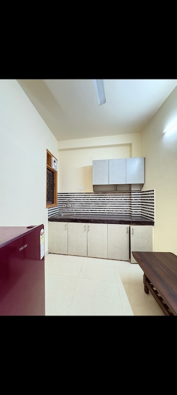 1 BHK Builder Floor For Rent in Saket