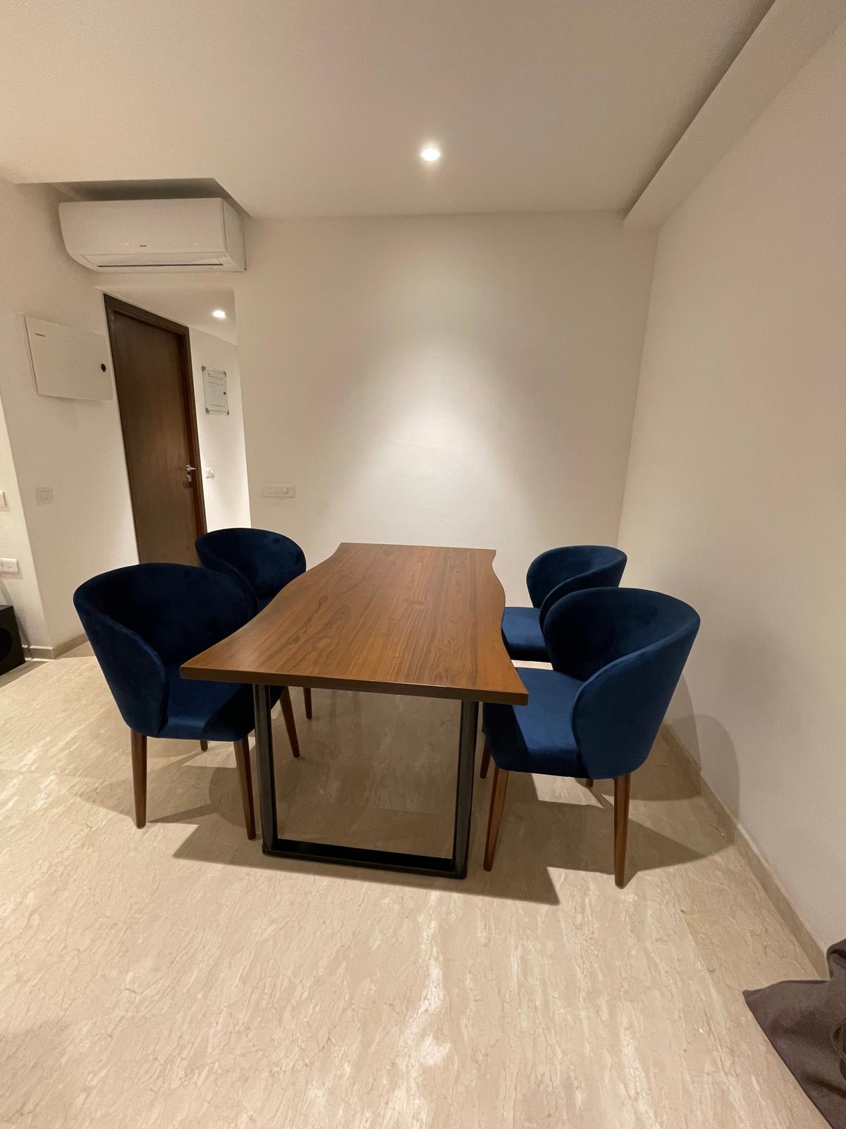 1 BHK Apartment For Rent in Hiranandani Regent Hill