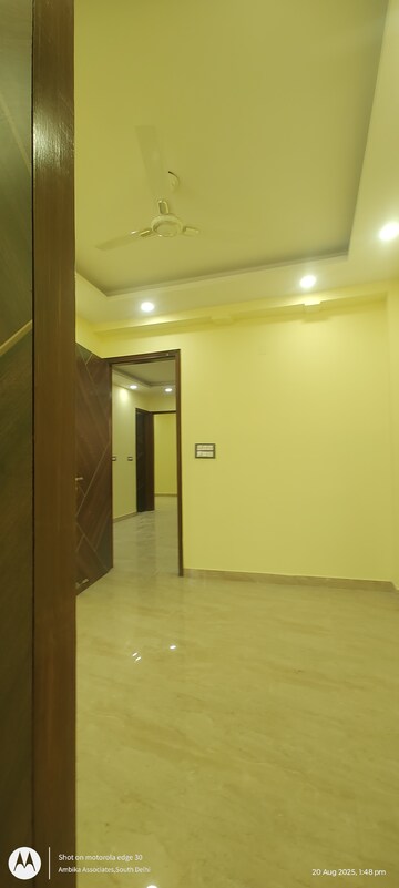 Bedroom in 3 BHK Builder Floor at Chattarpur – for Rent