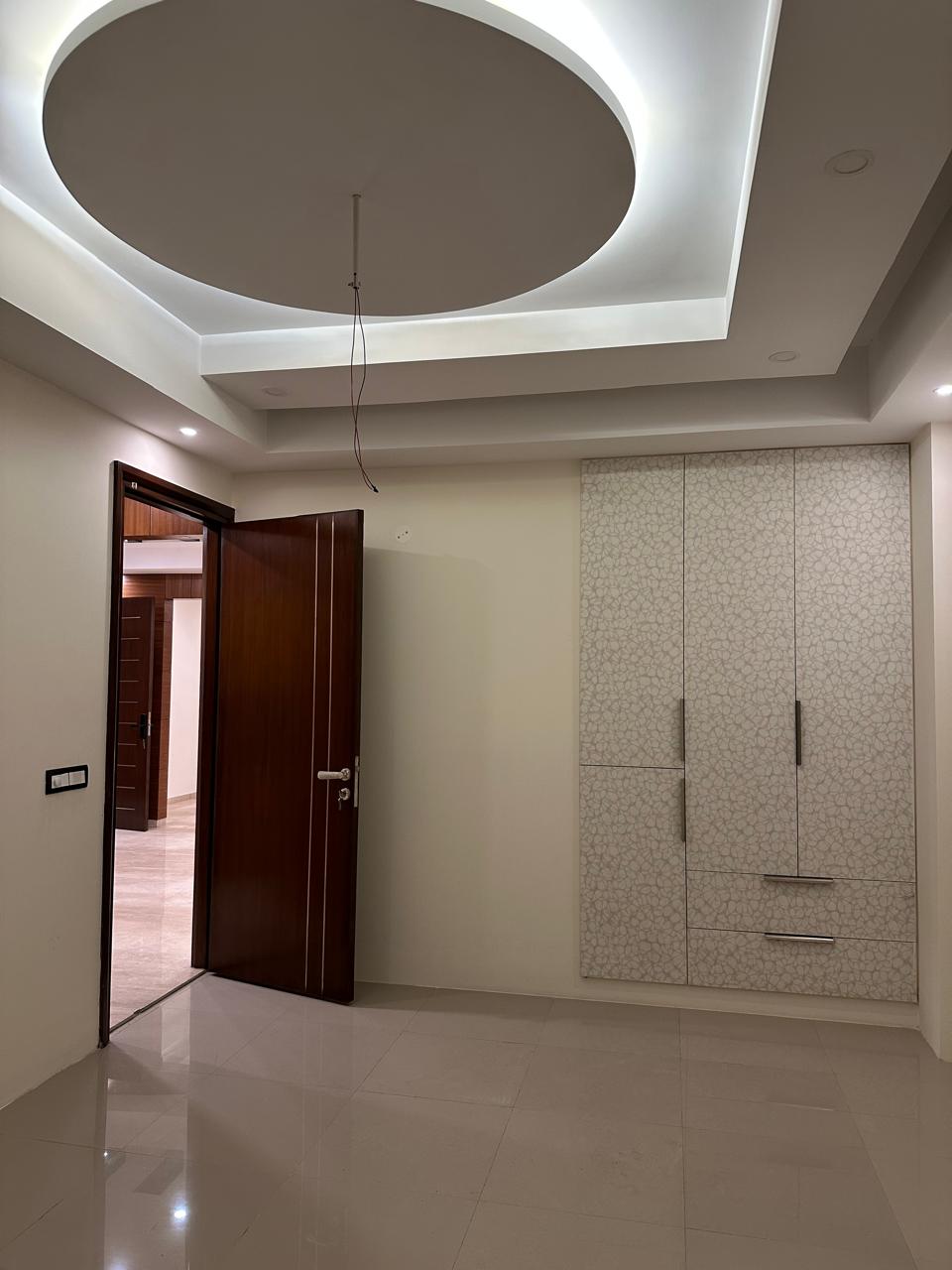 6+ BHK Independent House For Sale in Sector 11