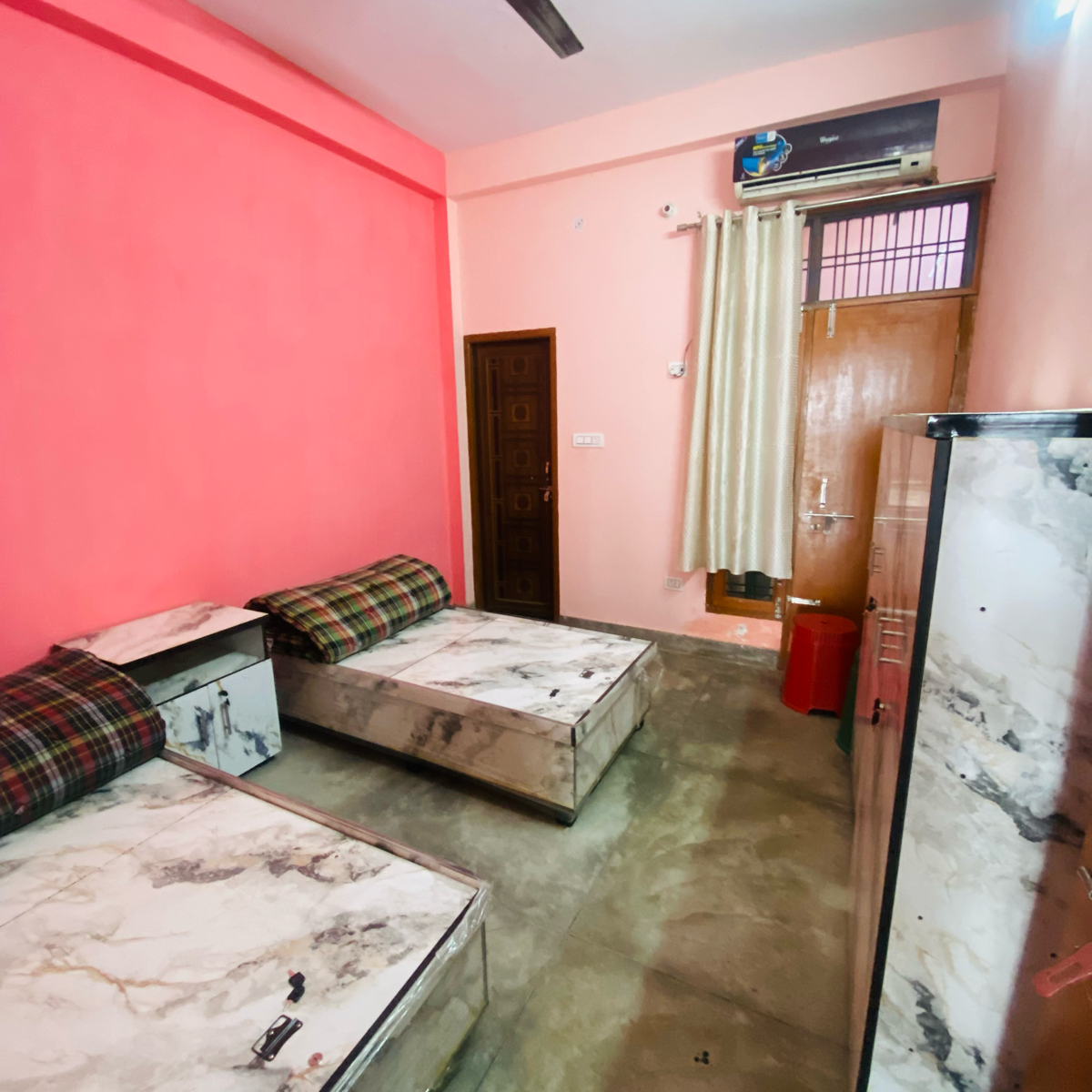 Pg For Rent in Vineet Khand