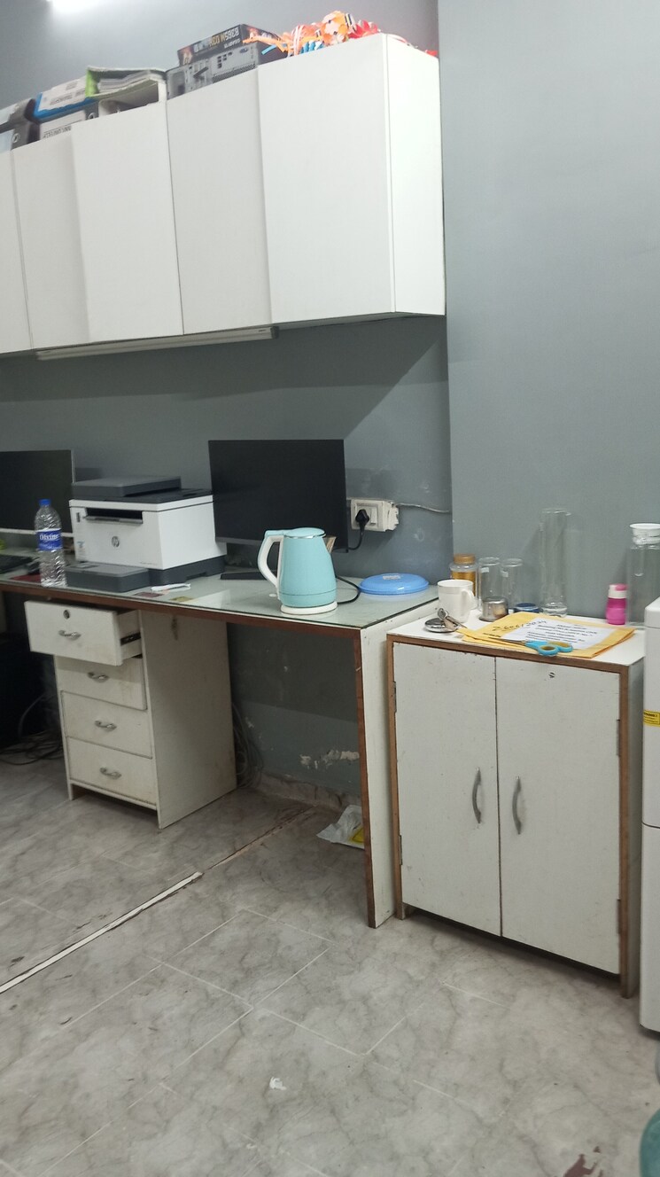 Kitchen, vijay-garden Commercial Shop 220 Sq.Ft. In Ghodbunder Road Thane 9086754