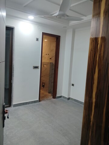 Building Lobby in 5 BHK Independent House at Sector 27 – for Sale