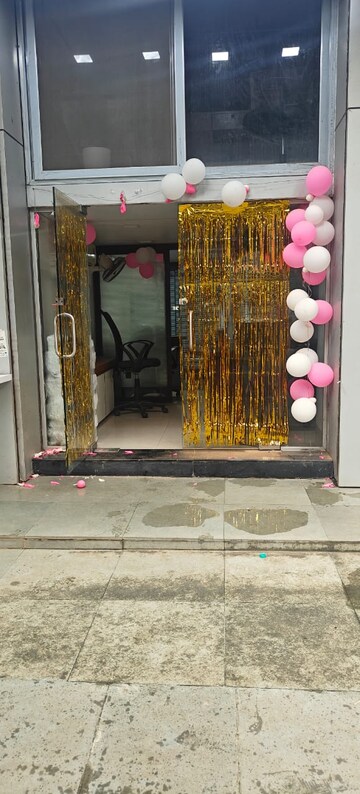 Team Area in  Office Space at Om Heera Panna Mall, Andheri West – for Rent
