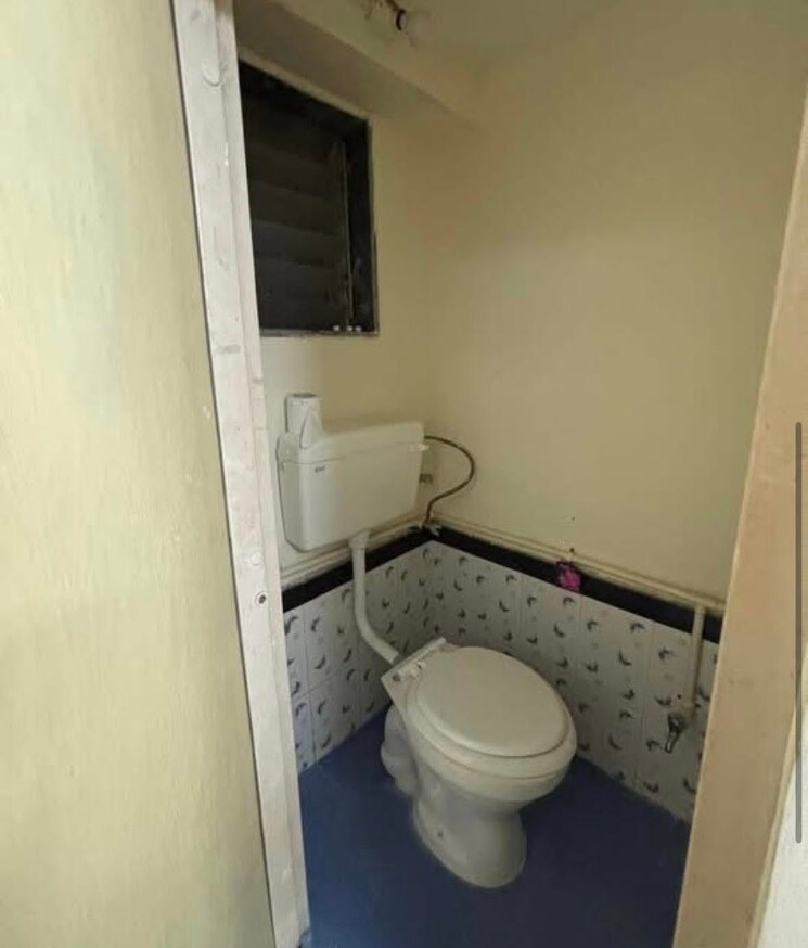 Bathroom, shreeniwas-tower 1 Bedroom 250 Sq.Ft. Apartment In Lower Parel Mumbai 9086793