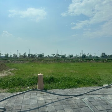  Plot For Sale in Tdi City