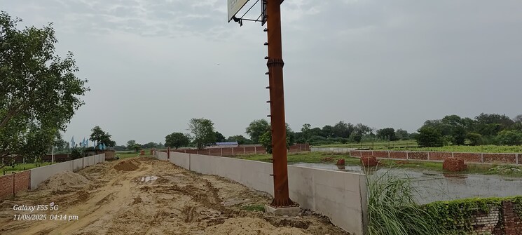 Garden, nh 19  100 Sq.Yd. Plot In Nh 19 Vrindavan 9086849