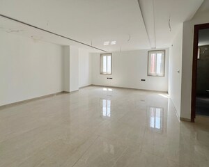 Room in 3 BHK Apartment at Banjara Hills – for Sale