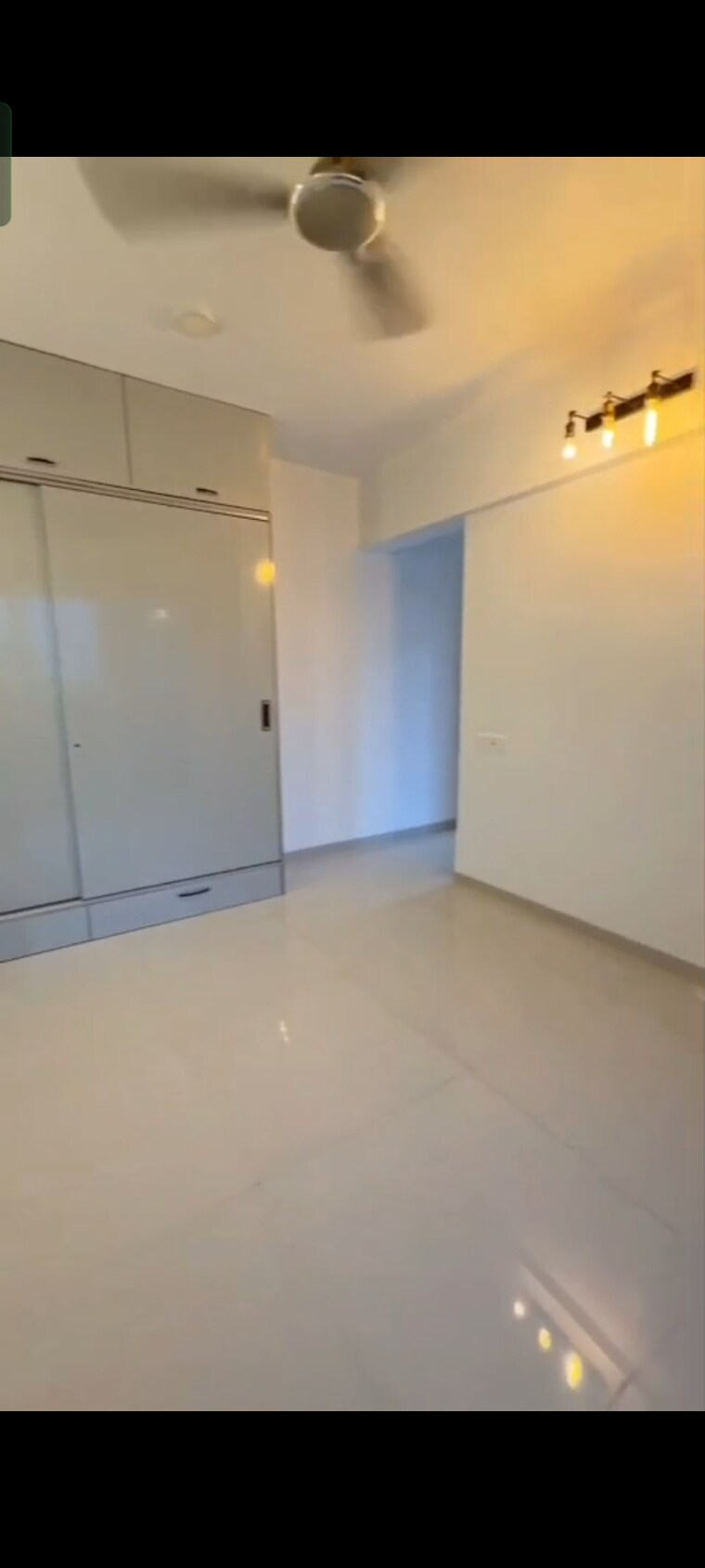 Room, soham-crystal-spires 2 Bedroom 840 Sq.Ft. Apartment In Ghodbunder Road Thane 9086900