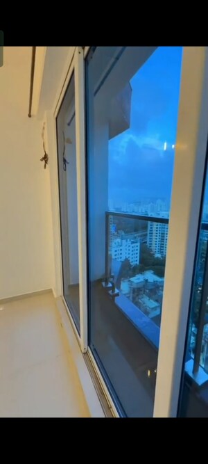 Furnished Amenities in 2 BHK Apartment at Soham Crystal Spires, Ghodbunder Road – for Sale