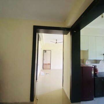 Room in 2 BHK Apartment at Gardenia Golf City, Noida Central – for Rent