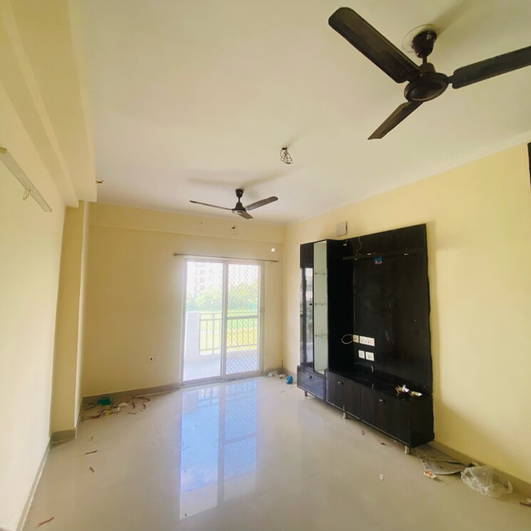 Room, gardenia-golf-city 2 Bedroom 1150 Sq.Ft. Apartment In Noida Central Noida 9086894