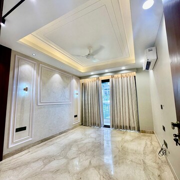 Living Room in 4 BHK Builder Floor at Central Park The Orchard, Sohna Sector 33 – for Sale
