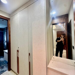 Building Lobby in 4 BHK Builder Floor at Central Park The Orchard, Sohna Sector 33 – for Sale