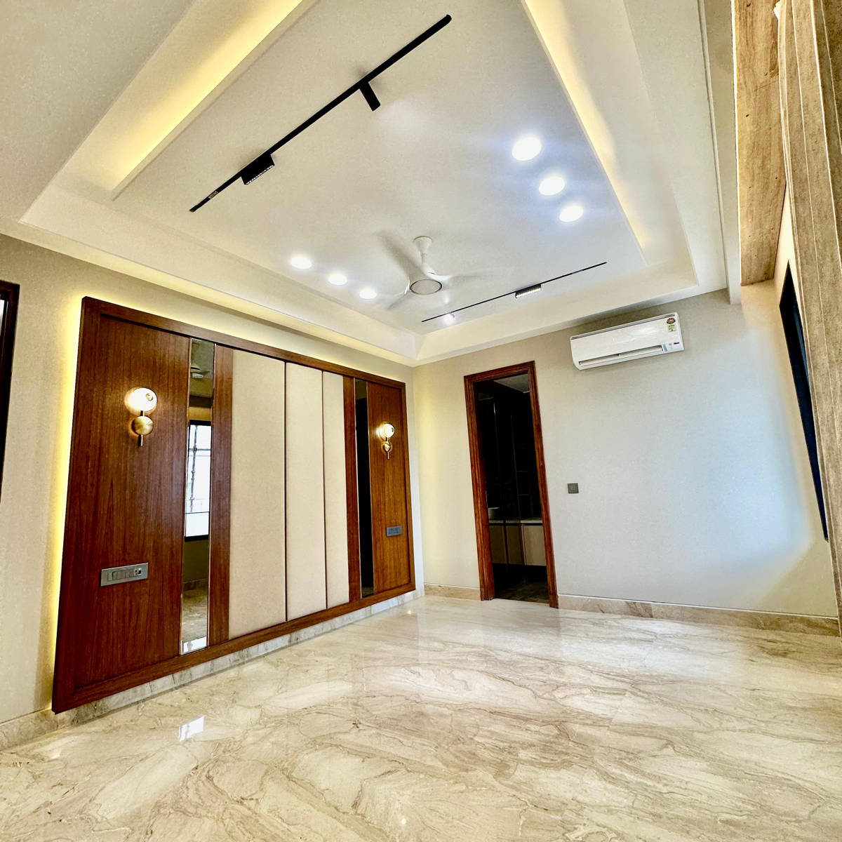 4 BHK + Pooja Room Builder Floor For Sale in Central Park The Orchard