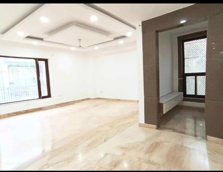 Room, freedom fighters enclave 3 Bedroom 1800 Sq.Ft. Builder Floor In Freedom Fighters Enclave Delhi 9086941