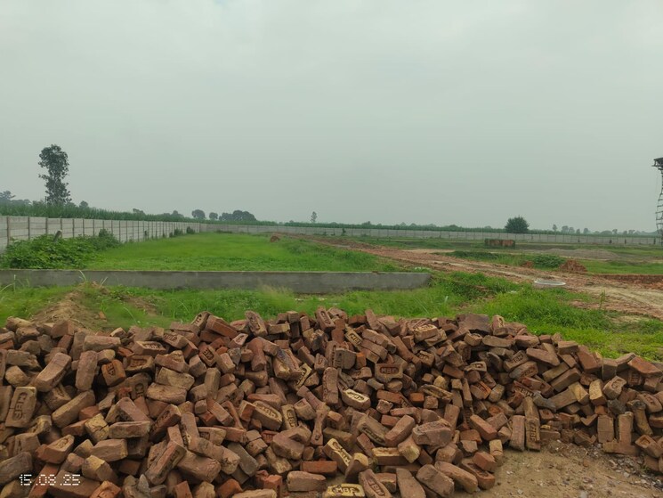 undefined, rohta road  119 Sq.Yd. Plot In Rohta Road Meerut 9086938