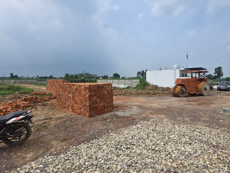 undefined, rohta road  119 Sq.Yd. Plot In Rohta Road Meerut 9086938