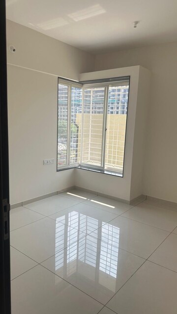 Room in 2.5 BHK Apartment at Yashwin Supernova, Wakad – for Sale