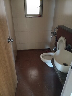 Bathroom in 3 BHK Apartment at DB Parkwoods, Kasarvadavali – for Sale