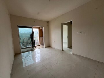 Room in 3 BHK Apartment at Godrej Green Vistas, Mahalunge – for Rent