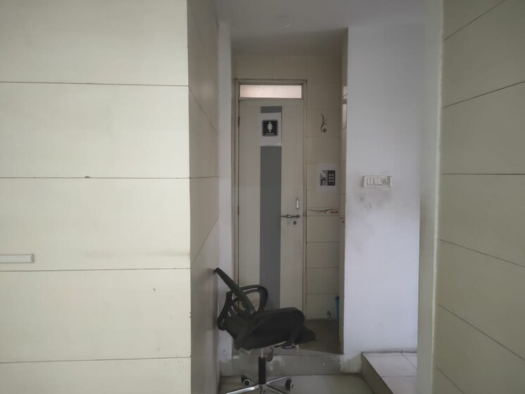 Bathroom, pratap nagar Commercial Office Space in IT/SEZ 1800 Sq.Ft. In Pratap Nagar Nagpur 9086995