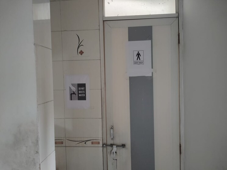 undefined, pratap nagar Commercial Office Space in IT/SEZ 1800 Sq.Ft. In Pratap Nagar Nagpur 9086995