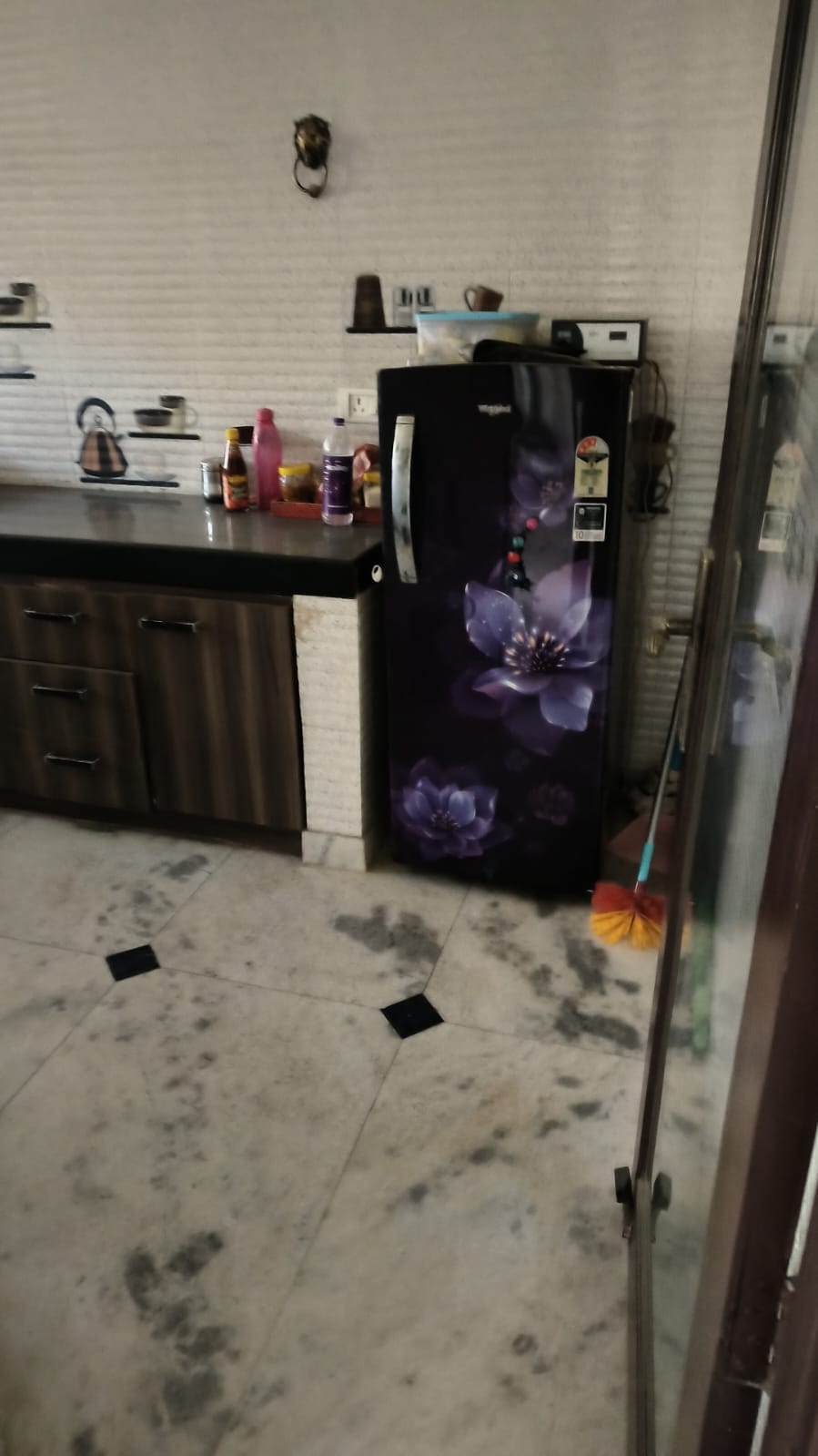  Parking, palam vihar 2 Bedroom 2800 Sq.Ft. Builder Floor In Palam Vihar Gurgaon 9086997