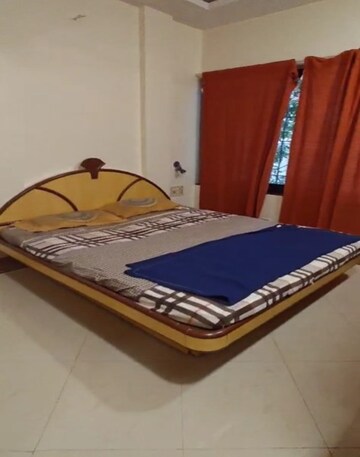 Bedroom in 2 BHK Apartment at Chembur – for Rent