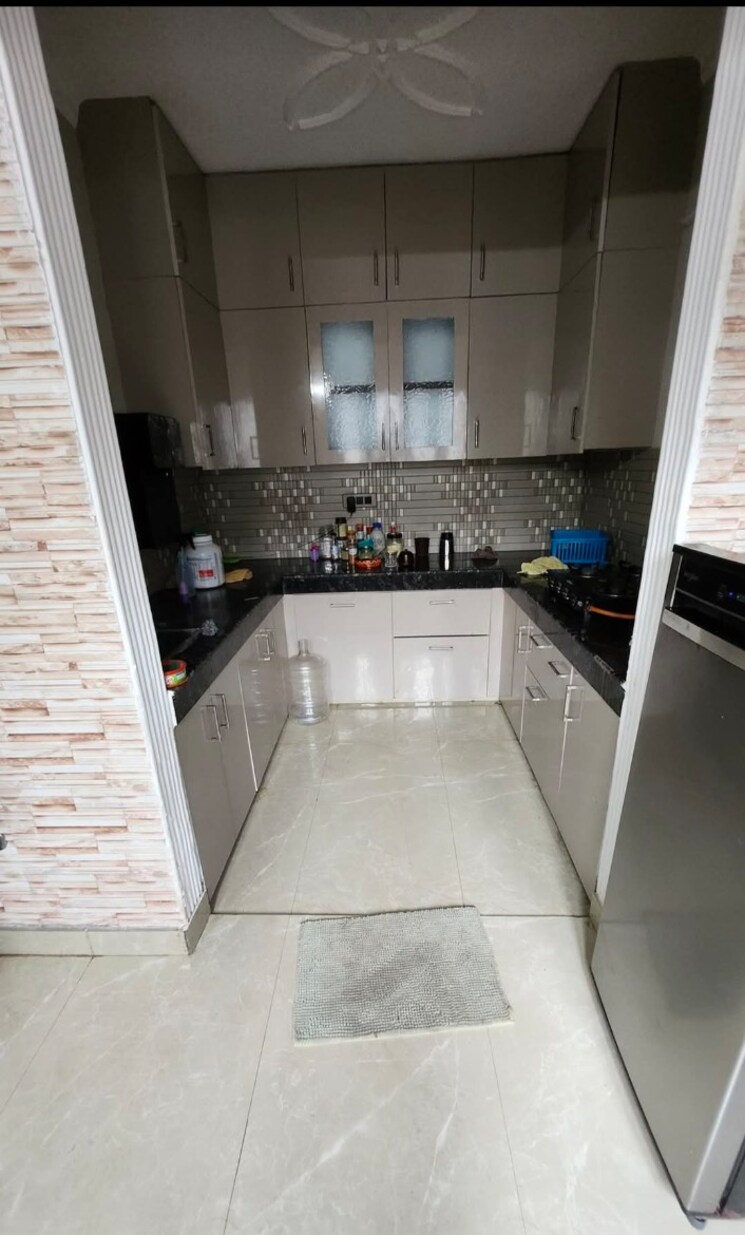 Kitchen, freedom fighters enclave 2 Bedroom 1800 Sq.Ft. Builder Floor In Freedom Fighters Enclave Delhi 9087014