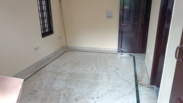 Room in 2 BHK Builder Floor at Vaishali Sector 2 – for Rent