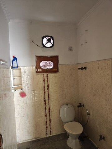 Bathroom in 3 BHK Builder Floor at Palam Vihar – for Rent